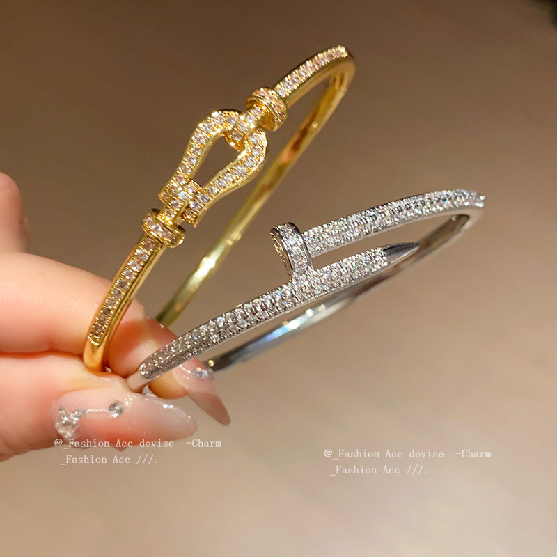 Korean Style Diamond-Studded Open-Ended Bracelet, Light Luxury Niche High-End Bracelet, Fashionable Retro Personalized Design Bracelet for Women
