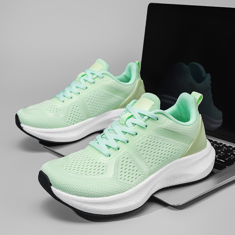 Nuevos zapatos de cabeza ancha para hombres de verano transpirables para correr ocio zapatos deportivos de cabeza grande para aumentar la altura de los pies anchos
