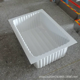 隔爆水槽GS40炸冲击波过来槽体碎裂，水瞬间散开形成水雾屏障