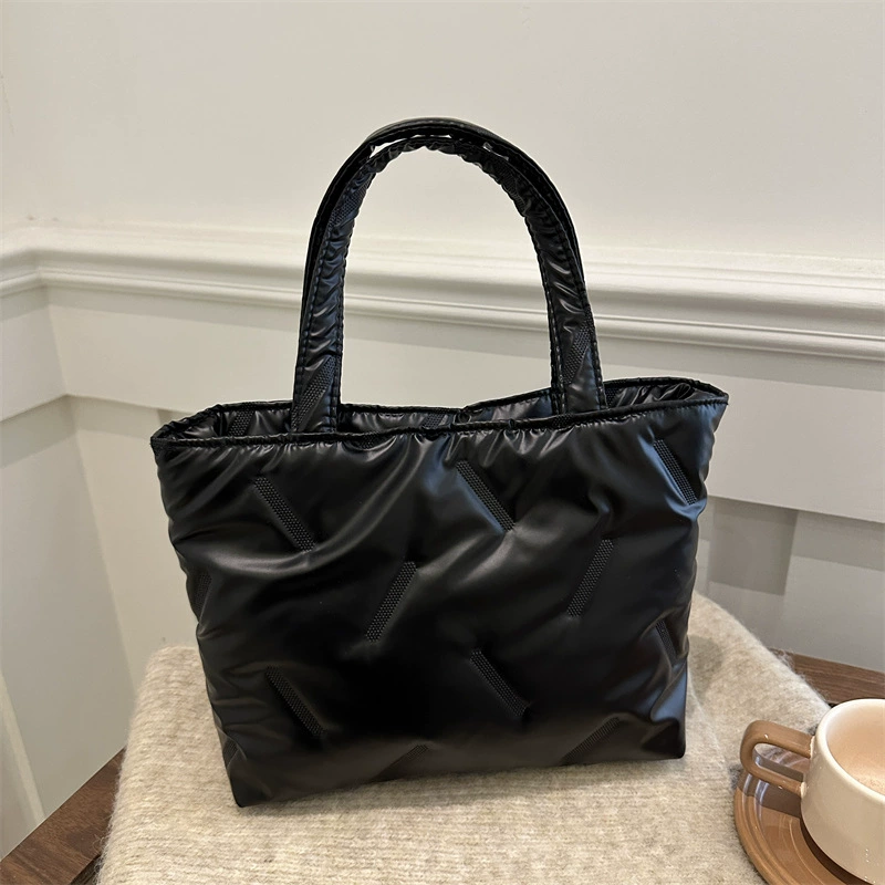 Capacious winter universal brand one-shoulder bag for leisure
