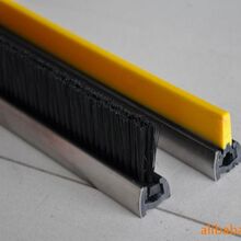 厂家直供扶梯安全毛刷扶梯裙板防夹装置安全毛刷扶梯防夹毛刷批发