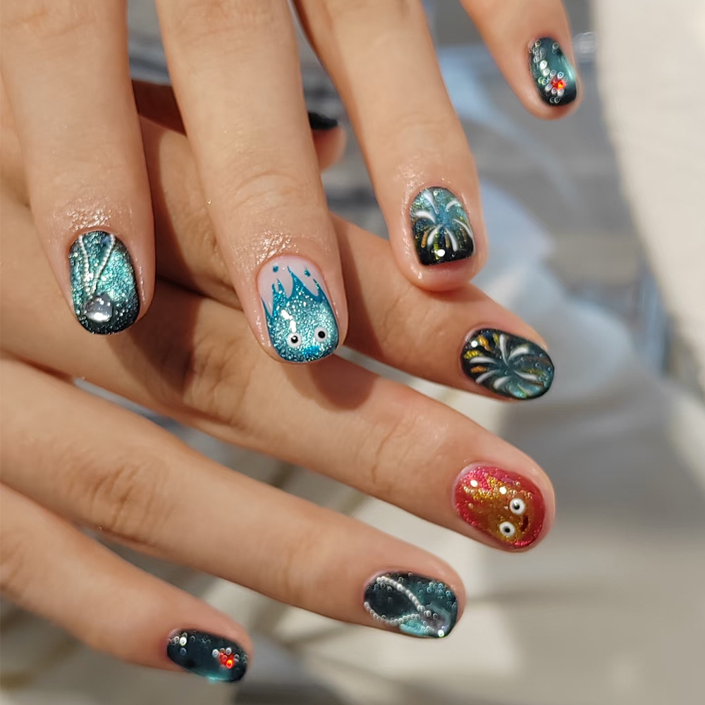 Uñas postizas artesanales con efecto llama pequeña, piezas de uñas postizas con efecto ojo de gato fuegos artificiales, set de 10 uñas postizas cortas con perlas al por mayor.