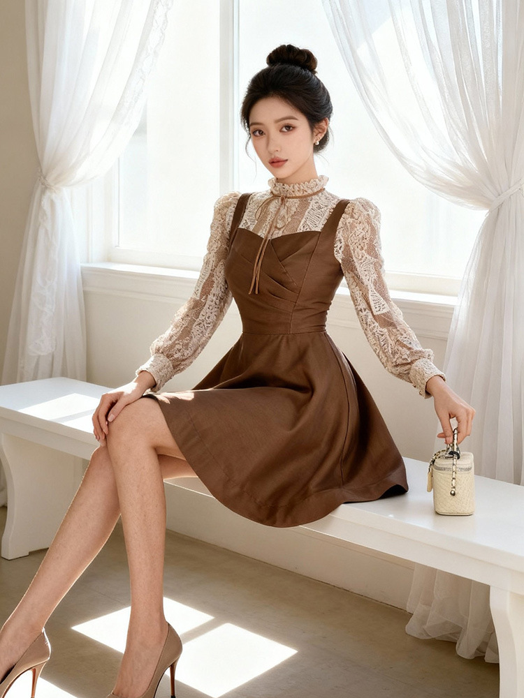 Đầm ren chắp vá cổ điển nữ thắt eo mùa xuân với váy phồng — kaki