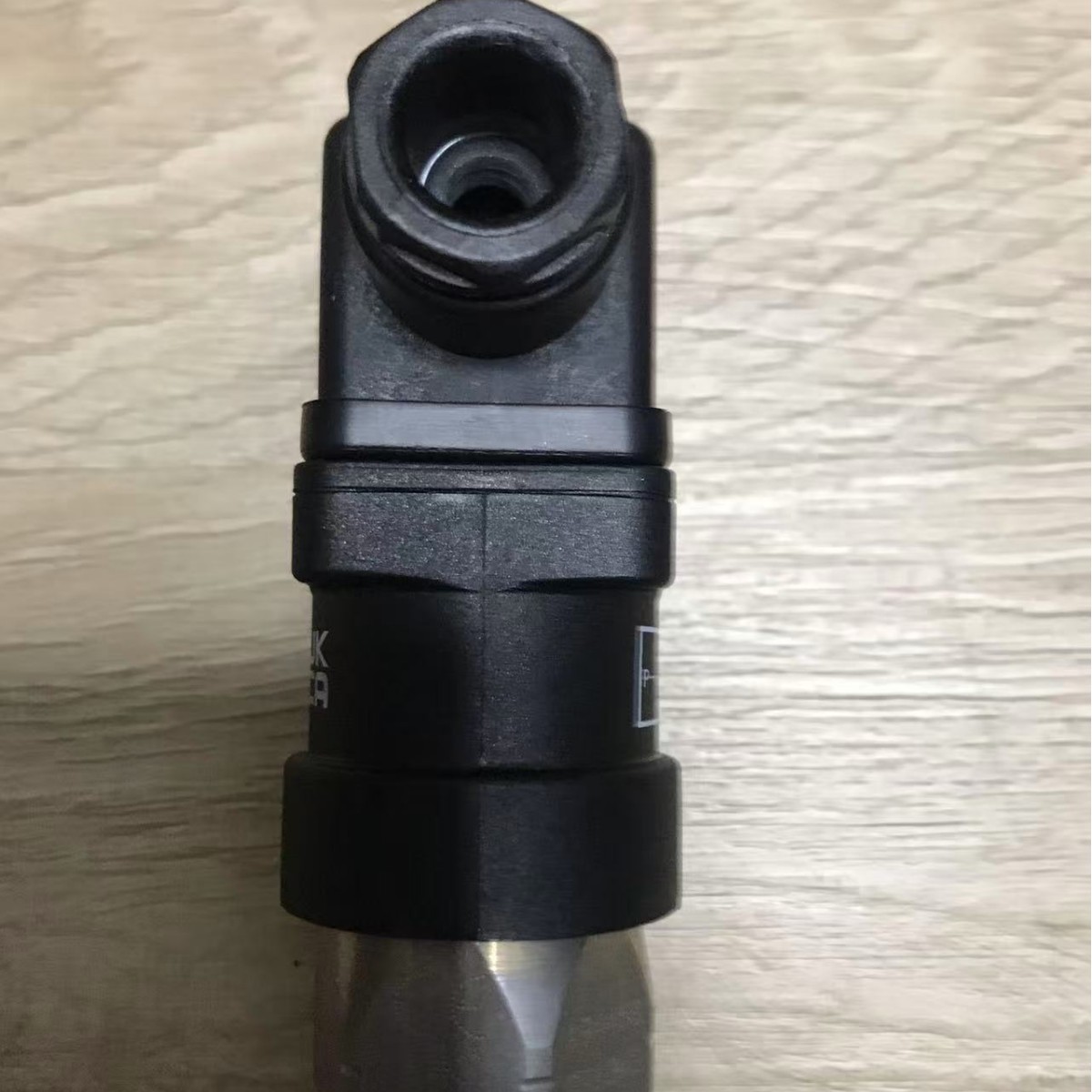 全新845703苏克压力传感器 德国苏克SUCO压力开关现货