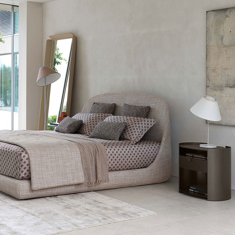 Modern Scandinavian size bed with built-in headboard, Italian minimalist fabric upholstered wedding bed, 1.8-meter designer bed for homestay