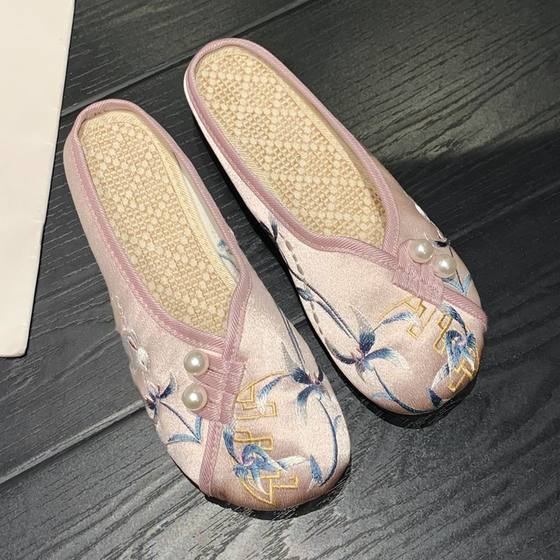 Summer Ethnic Style Baotou Slippers Women's Soft Bottom Chinese Elements Retro Silk Satin Cheongsam Ancient Chinese Clothing Shoes Women's Sandals