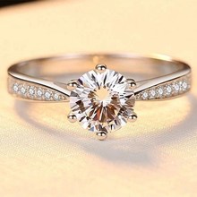 新款戒指女一克拉莫桑石钻戒欧美六爪订结婚求婚仿真钻石开口指环