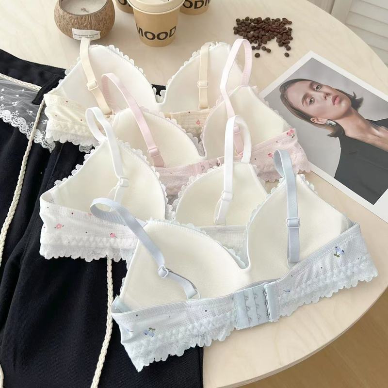 甘いチェリーレースの女性用下着、夏用の薄い小さな胸のプッシュアップ、たるみ防止、通気性と快適なノンワイヤーブラジャー|undefined