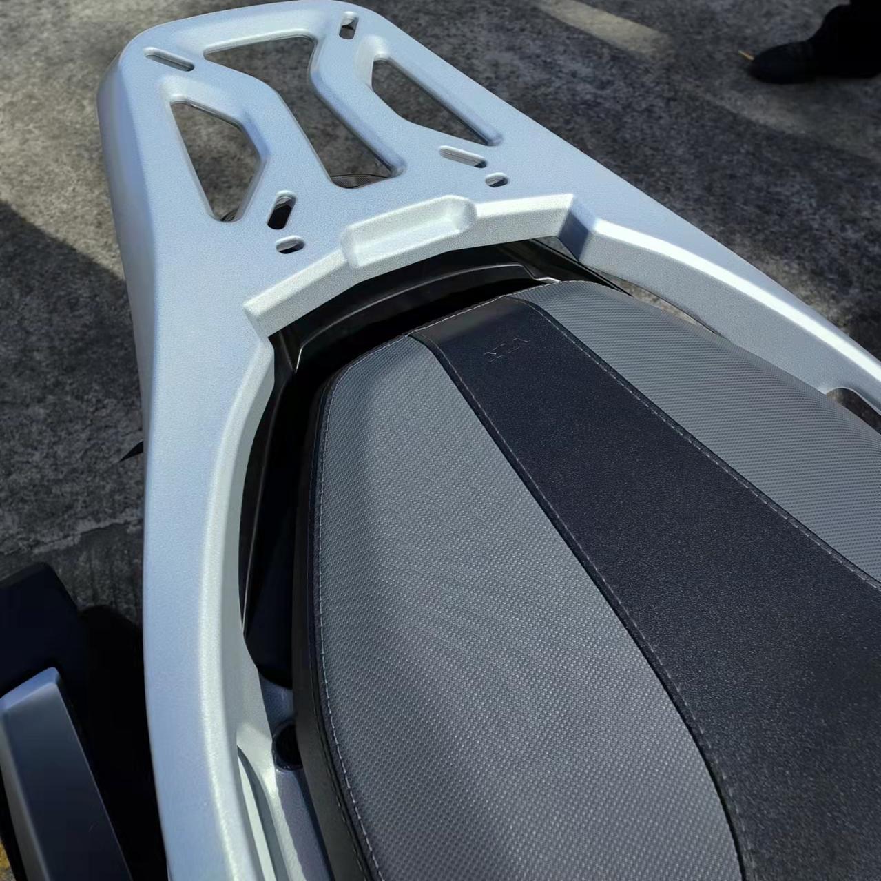 Adaptable a Fosha350 estante trasero FORZA350 / NSS350 marco de cola de aleación de aluminio integral de motocicleta