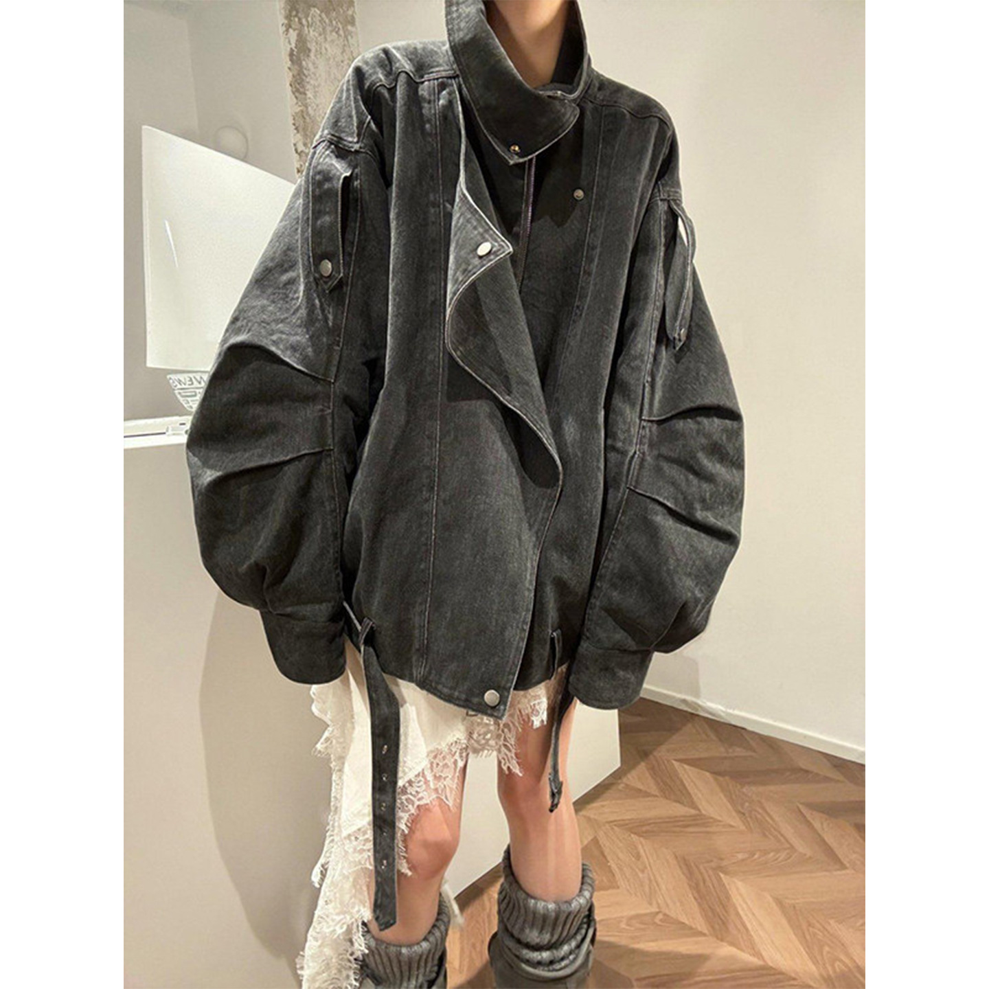 慵懒风复古水洗做旧牛仔外套女秋季新款高级感落肩袖宽松夹克上衣