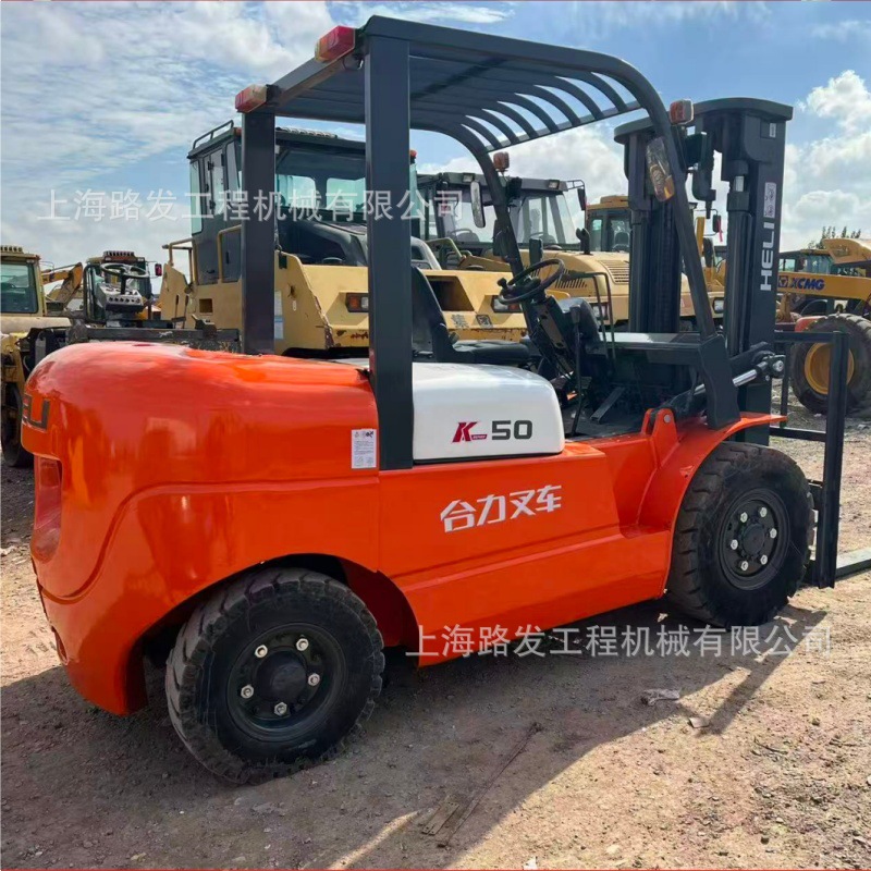 3 toneladas de diesel 5 toneladas de carretilla elevadora de combustión interna tipo asiento multifunción de equipos de elevación de pila y movimiento de la fuerza conjunta de la misma carretilla elevadora K2