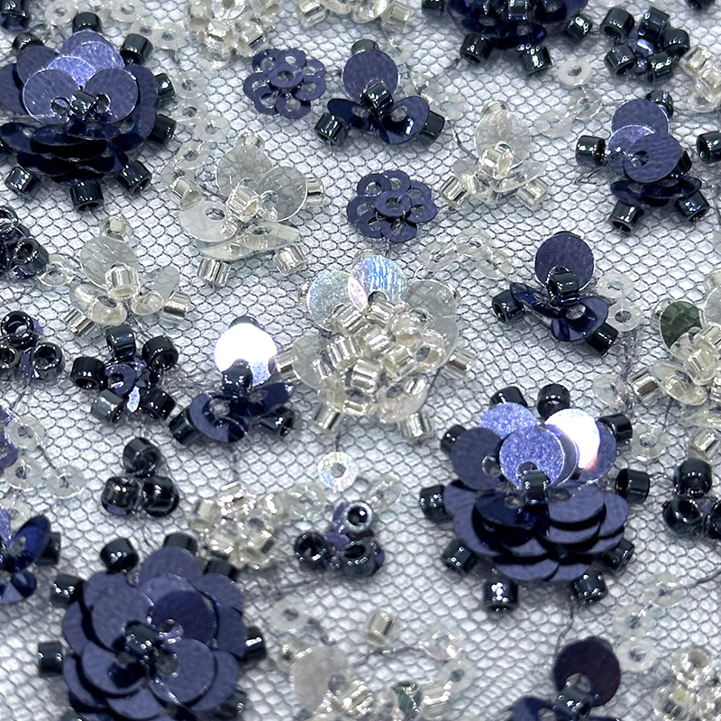 Spot sequinilla pequeña flor de ciruela cuentas tubo bordado de tela de bordado tridimensional de moda vestido de boda tela image 3