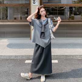 灰色韩系休闲松弛感套装女2026新款不规则条纹上衣半身裙两件套夏