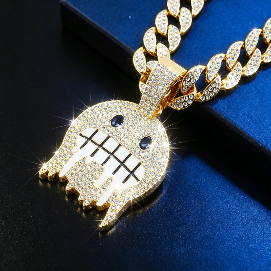Ventas transfronterizas calientes colgante de hip-hop letras de diamantes sonrientes personalidades múltiples especificaciones de aleación de diamante de cadena cubana colgante al por mayor