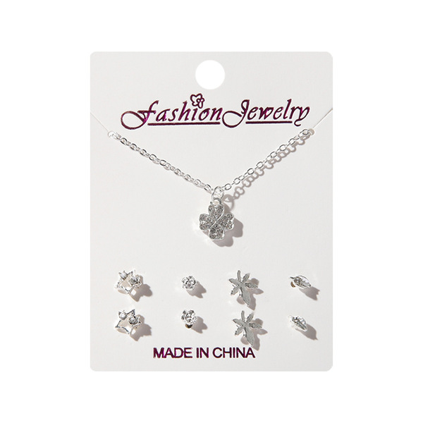 Necklace from pearl