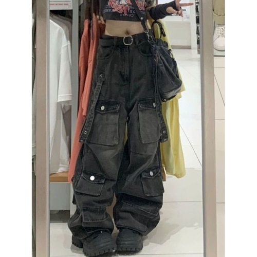 Plus-size American-style washed workwear denim jeans for women: trendy Chinese-inspired design, multi-pocket detailing, and a stylish, roomy, straight-leg, wide-leg long pant.