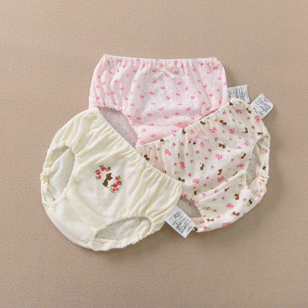 Triangular Bread Panties, Category A, for Children and Girls, Exported to Japan, Sweat-Absorbent, Breathable, Non-Pinching, Mesh Pure
