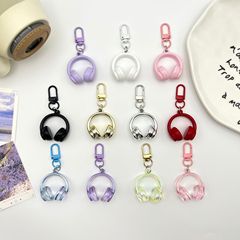 シンプルで甘くてクールなカラフルなイヤホンキーホルダー、Y2K風キュートなガールフレンドへのギフト、バッグ飾り、携帯電話飾り