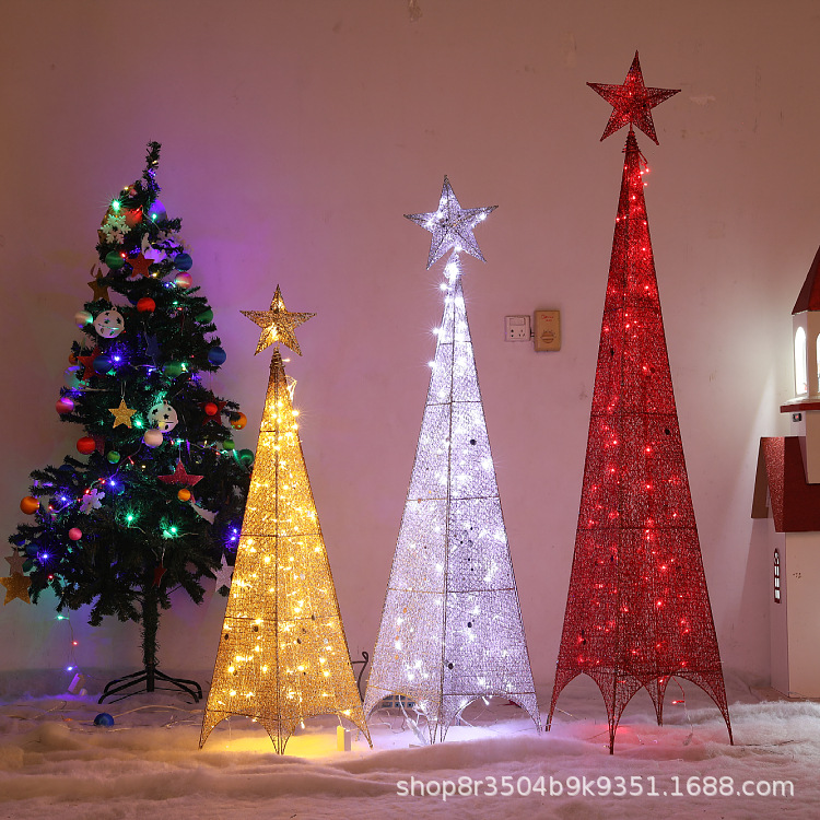 Diseño de escena de decoración navideña Torre de cuatro esquinas de hierro de Navidad Árbol luminoso superior estrella adornos de decoración de ventana