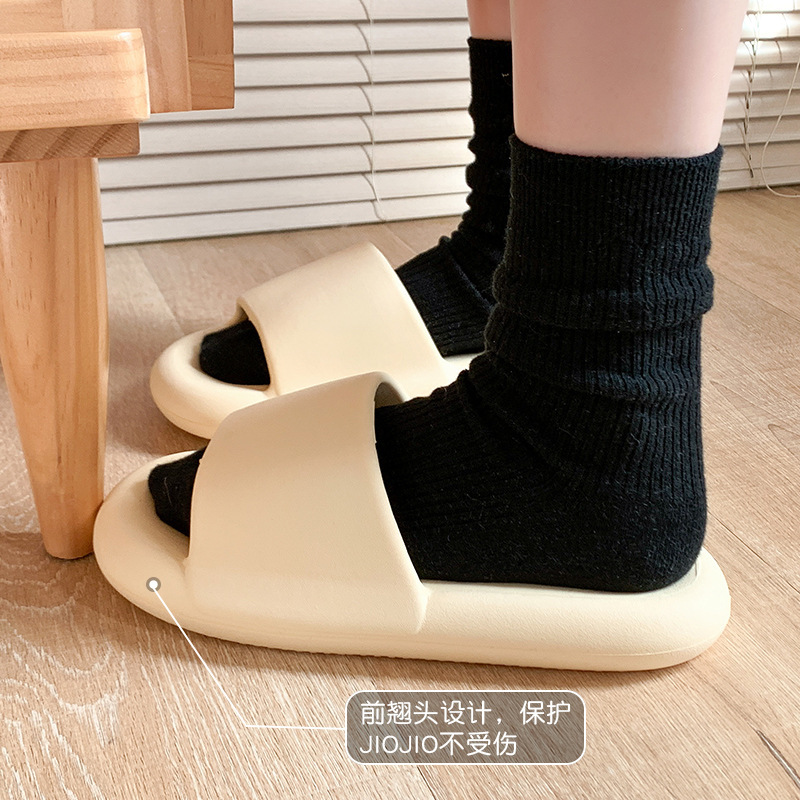 女性用の超柔らかいスリッパ、夏のアウターウェア、高級カップルサンダル、滑り止めの厚底のシンプルなホームスリッパ|undefined