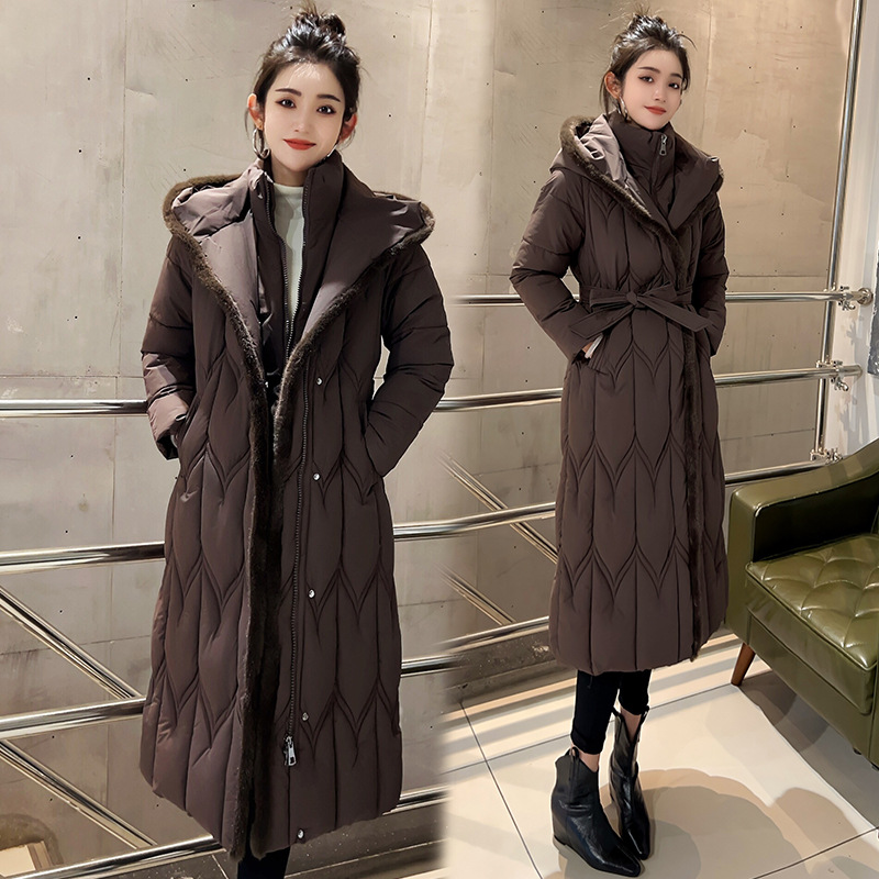 2025 ropa de algodón de moda larga nueva versión coreana sobre la rodilla L - 7XL ropa de algodón de mujer con capuzas de tamaño grande abrigo de moda