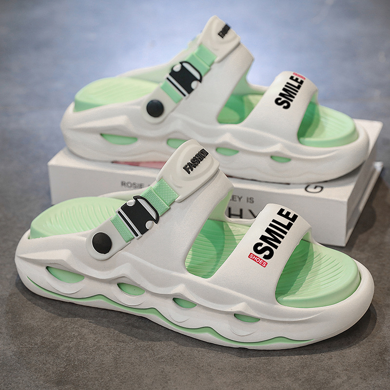 Zapatillas para hombre nuevo estilo 2025 verano ocio ropa exterior deportes ligero pisando mierda estudiantes playa vadeo sandalias de doble uso