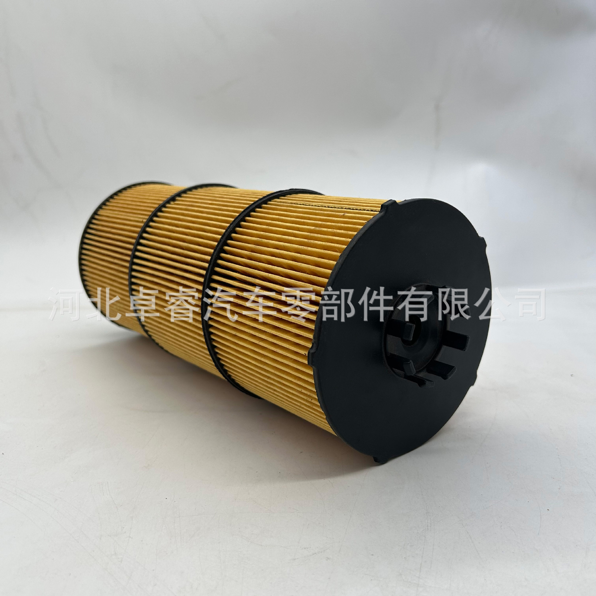 Suitable for Mercedes-Benz Oil Filter A4711800009 A4721842425 Lf17810