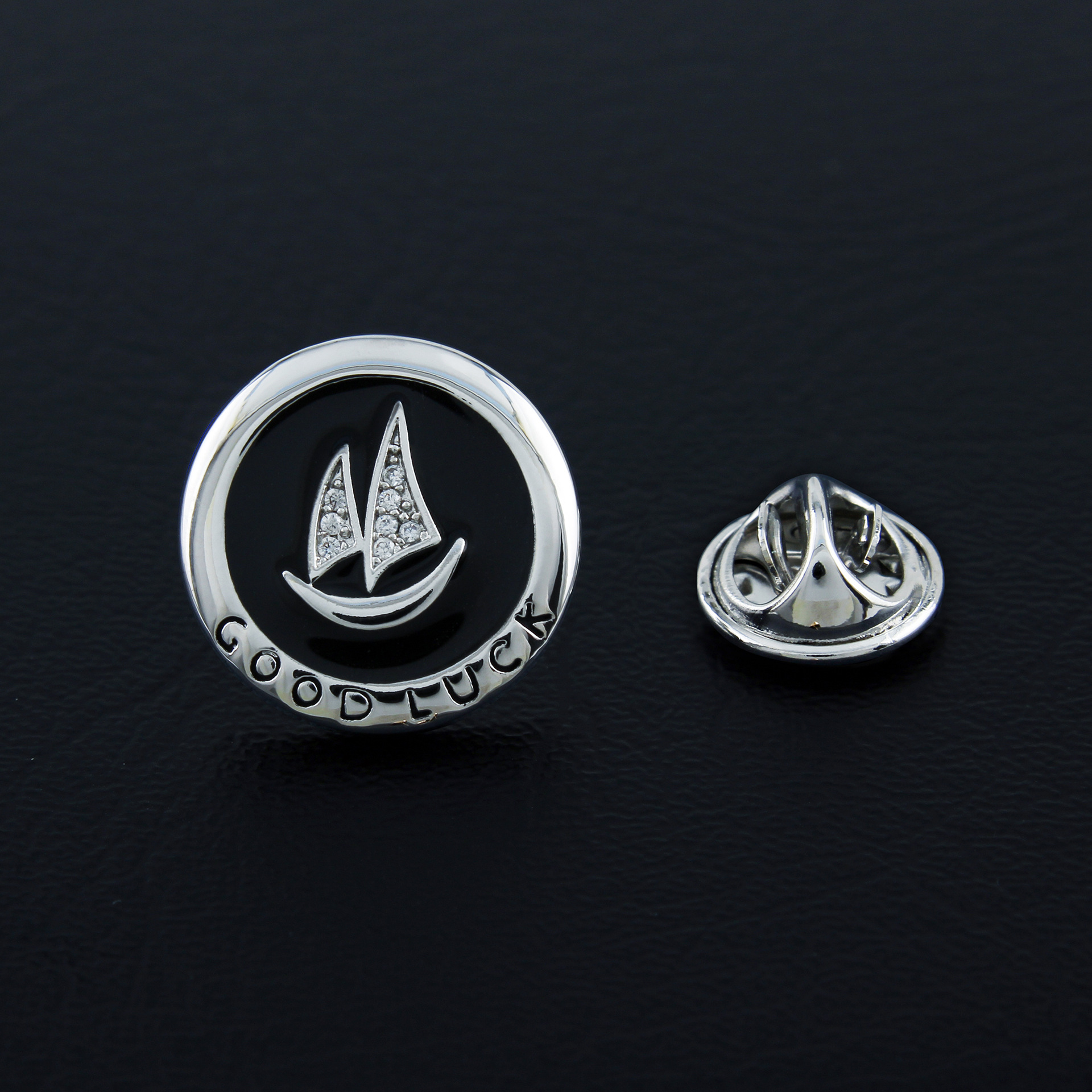 Smooth Sailing Men's Sailing Badge Brooch High-End Zircon High-End Corsage Collar Pin Women's Anti-Exposure Buckle