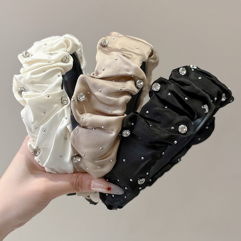 Celestial perforación de clavos de estrellas plegados para mujeres primavera y verano nuevo estilo retrógrado francés temperamento rojo clip de cabello explosión