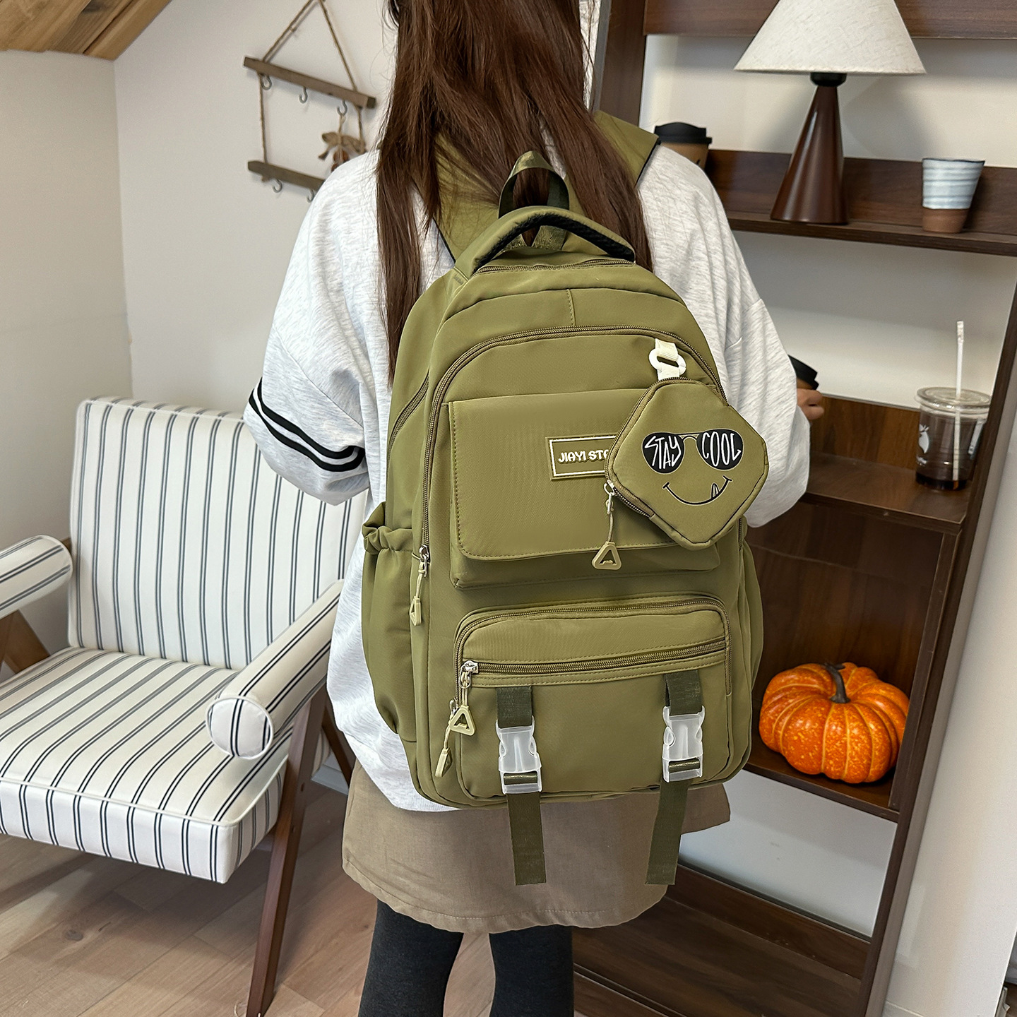 Mochila de alto valor visual de gran capacidad multicapa para reducir la carga de la espalda de la escuela secundaria, mochila para estudiantes de secundaria, mochila para computadoras de viaje