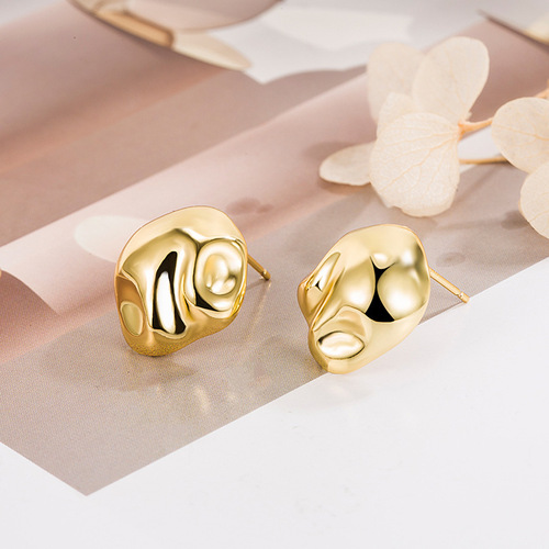 Irregular-shaped exquisite earrings with a sense of elegance, temperament, for women, light luxury, minimalist, niche design sense earrings, earrings.