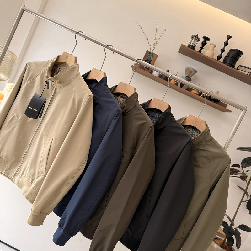 Harrington jacket! Stylish and structured! New autumn collection, unisex, fashionable outdoor jacket with a stand-up collar, perfect for casual wear Harrington jacket! Stylish and structured! New autumn collection, unisex, fashionable outdoor jacket with a stand-up collar, perfect for casual wear