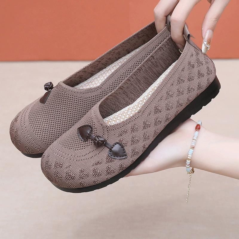 Обувь женская мягкая подошва нескользящая и дышащая легкая педаль ленивая обувь модная повседневная сплошная универсальная удобная мама обувь