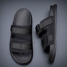 ��Ь��ʿ2025�ļ��¿���ٴ��⴩������Ь���׻������ʱ����Ь