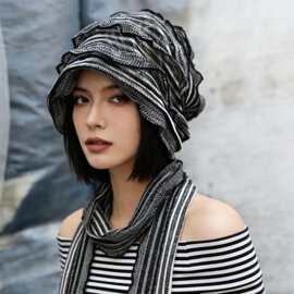韩国2026年早春新款小众薄款褶皱条纹针织帽围巾帽子一体女潮