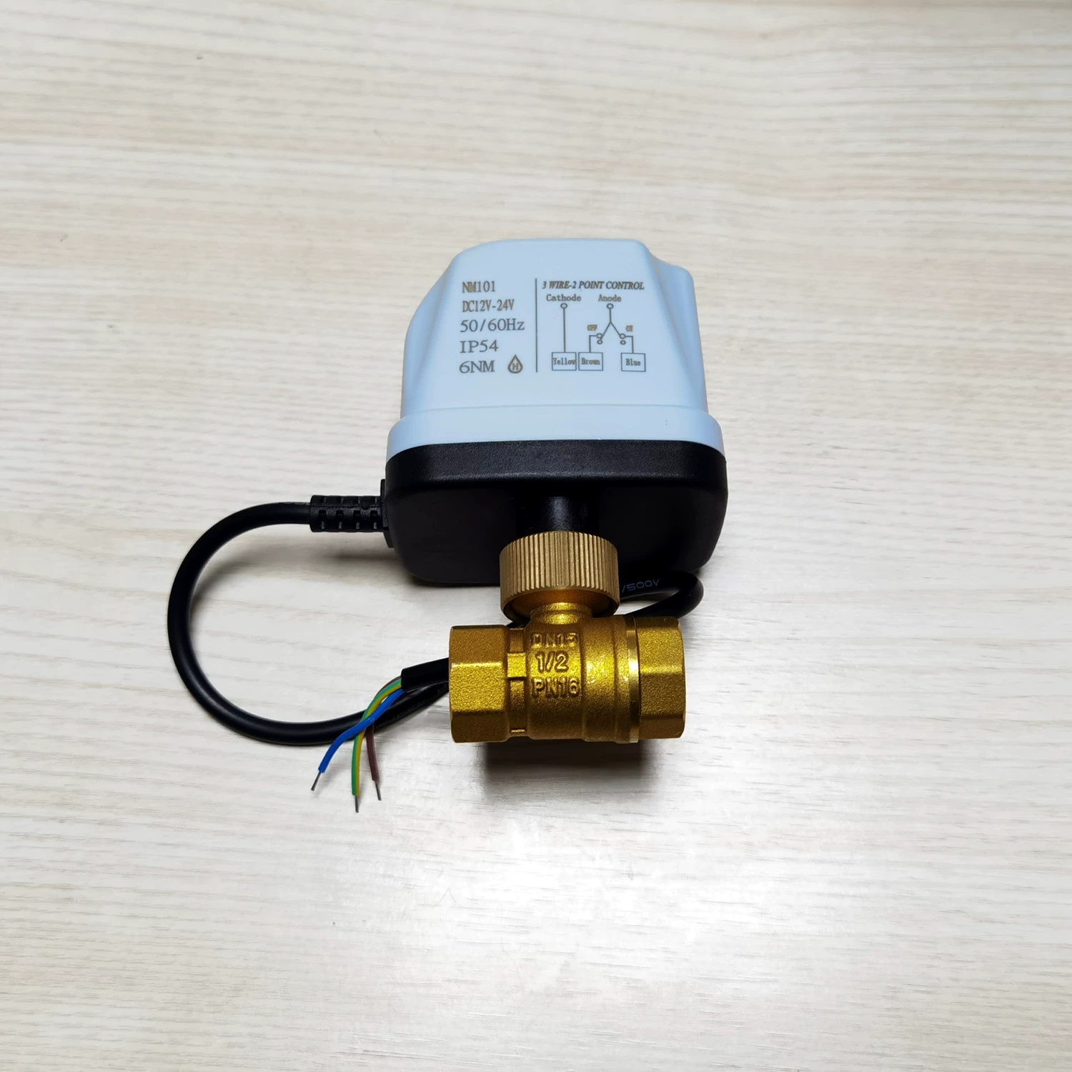 Трехпроводной двухконтрольный электрический клапан 12VDC 24 вольт Солнечный электромагнитный клапан кондиционер контроль температуры два нормально открытый нормально закрытый шаровой клапан