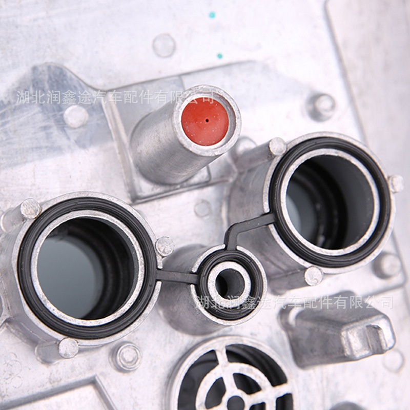 9807146180 9812828980 9812071480 Valve Cover Suitable for Peugeot Citroen