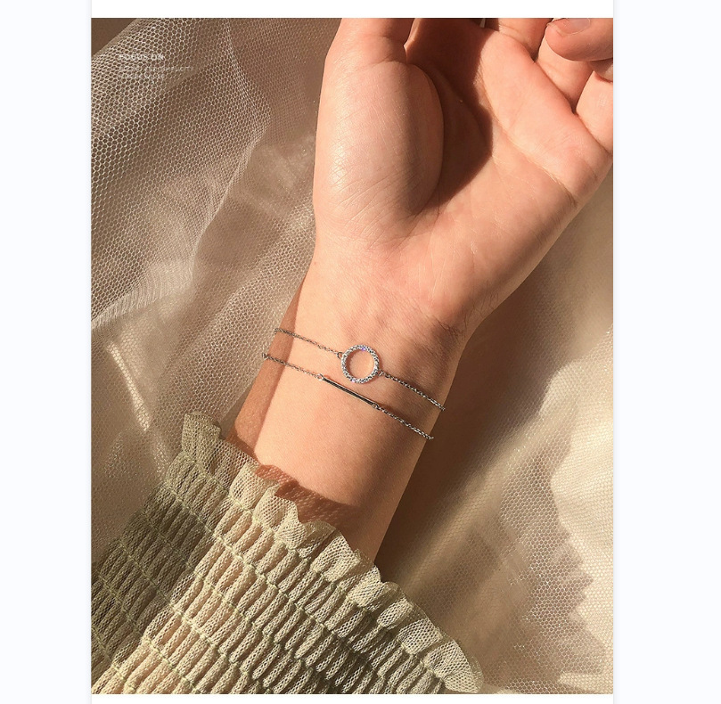 이중 기하학적 팔찌