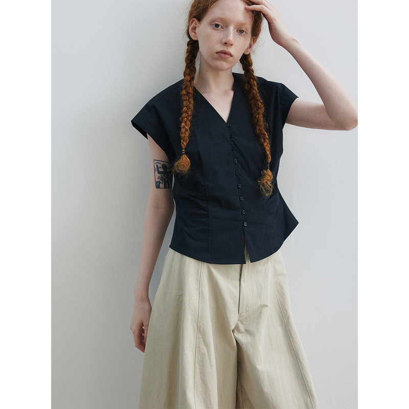 [Daihe] Summer New Casual V-Collar Cotton Brocade Solid Color Single-breasted Short Sleeveless Shirt H8765