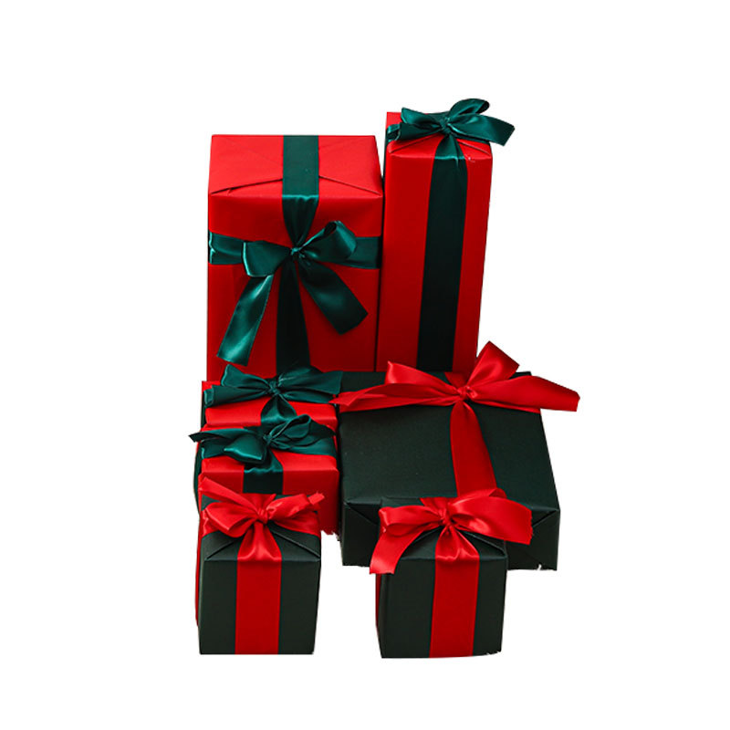 Conjunto de 7 peças para decoração de Natal - Decoração festiva para árvore, cenários para hotéis e vitrines, tema natalino vermelho e verde._voghion.com