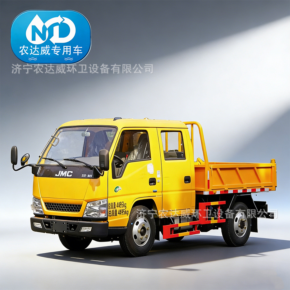 Small 4-Ton Jiangling Self-Loading Garbage Truck with Liftable Body, Double-Row Five-Seater Diesel Self-Loading Vehicle for Sanitation and Waste Removal