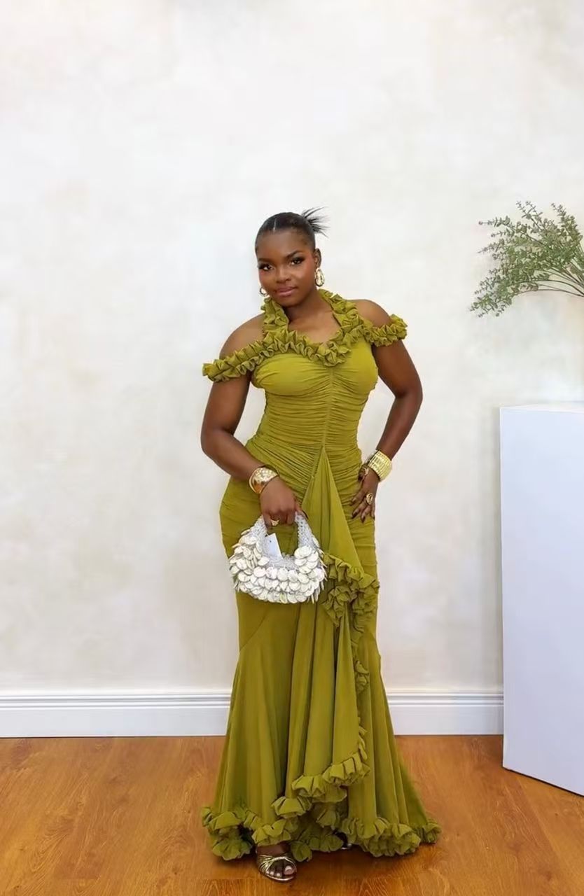 New Women's Multi Colored Mesh Lace Off Shoulder Fishtail Maxi Dress Slim Fit Pleated Design Party Evening Dress_ecoleips.com