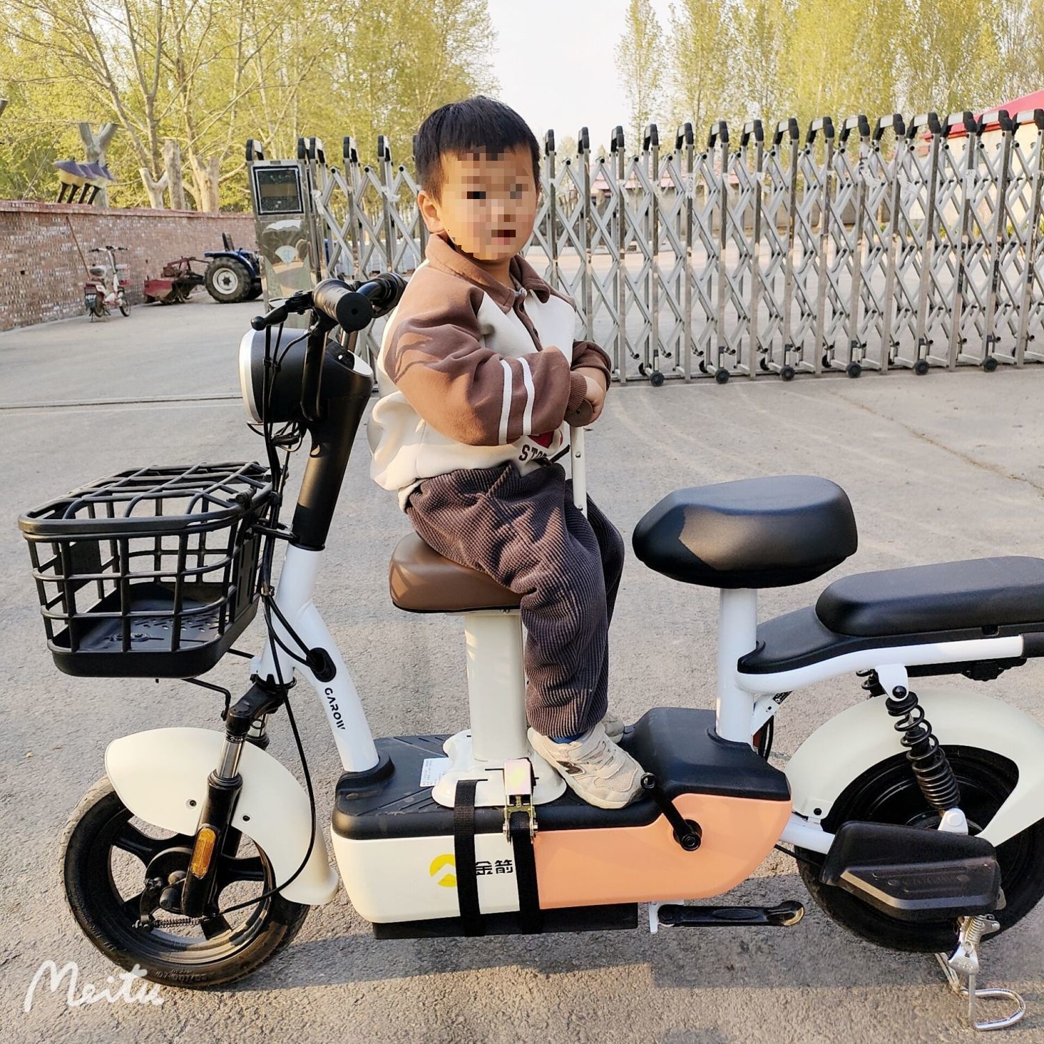 Electric Vehicle Front-Mounted Child Seat, Electric Motorcycle Child Safety Seat, Baby Safety Seat, Electric Scooter Safety Seat Wholesale
