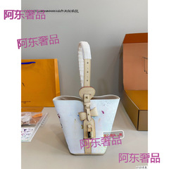 2025新款all in bb水桶包白彩三蝴蝶结锁头包子母包女斜跨单肩