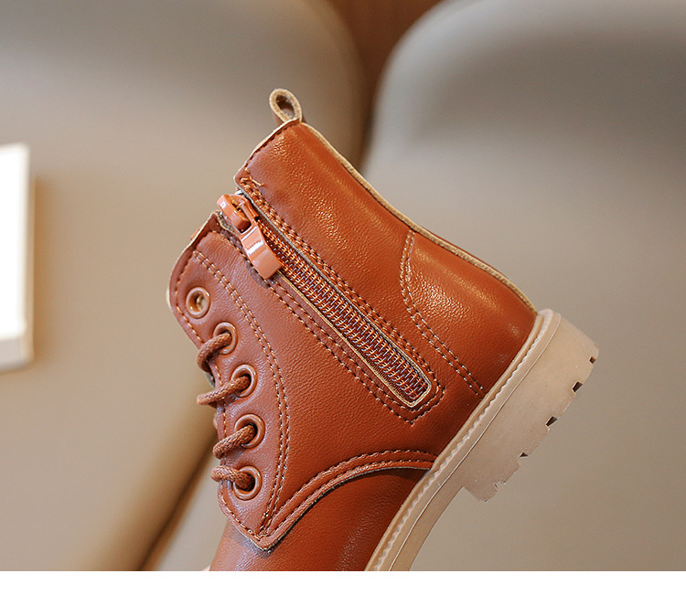 Martin da ragazza 2024 autunno nuovi bambini stile inglese sottile scarpe da ragazzo stivali in pelle per prestazioni studentesche_voghion.com