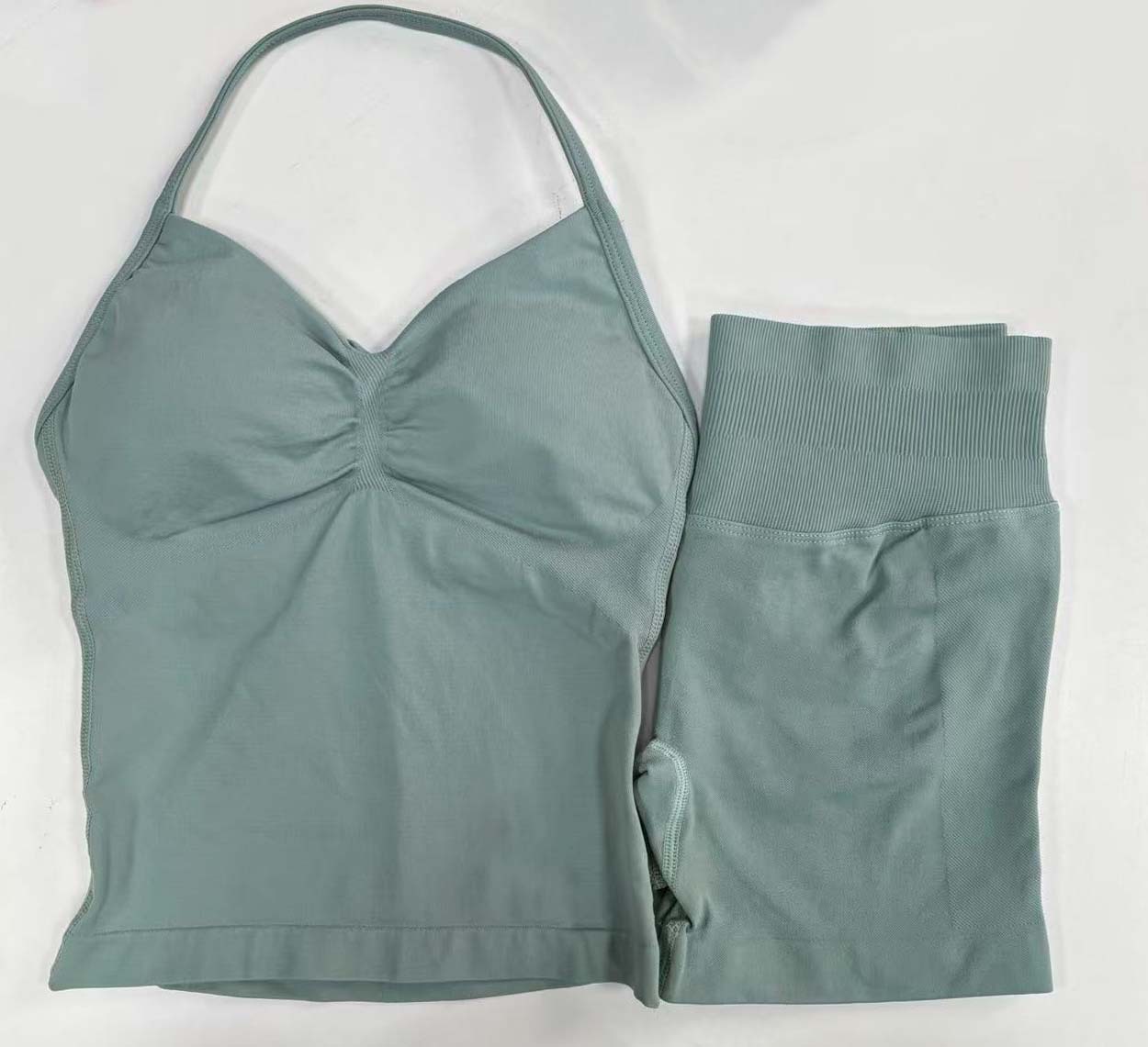 Conjunto DF Amazon pantalones cortos explosivos sujetador pequeño alto elástico superfino nailon halter cuello hermoso chaleco deportivo trasero