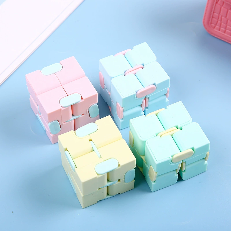 Infinity Cube fidget toy — Infinite Rubik's Cube, compact 4×8 cm, pastel colors