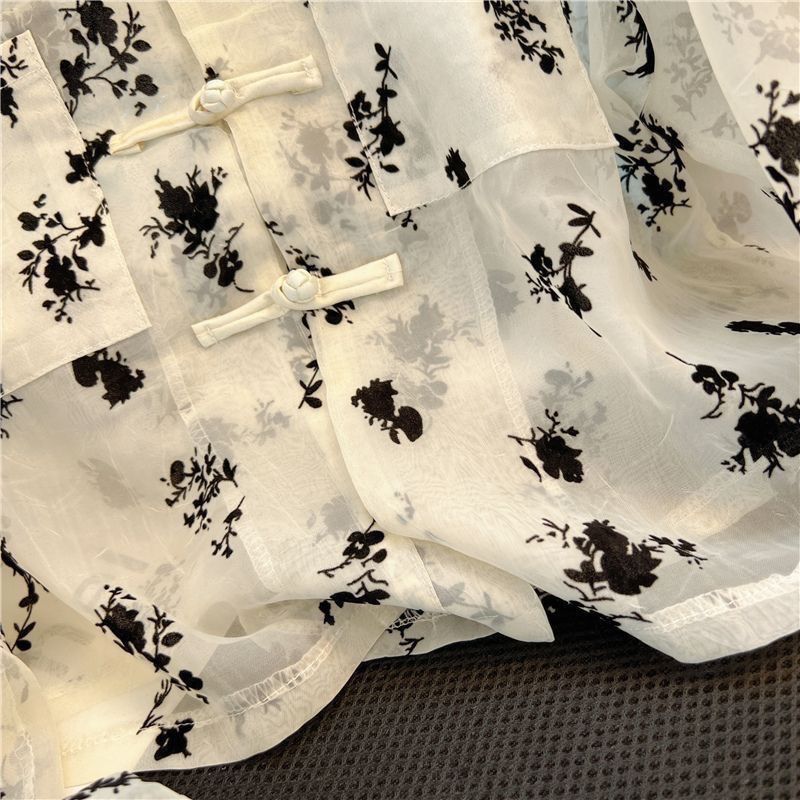 新しい中国風の日焼け止めシャツ女性の夏の薄いカーディガンユニークなシックなプリント長袖シャツボタンダクトトップ|undefined