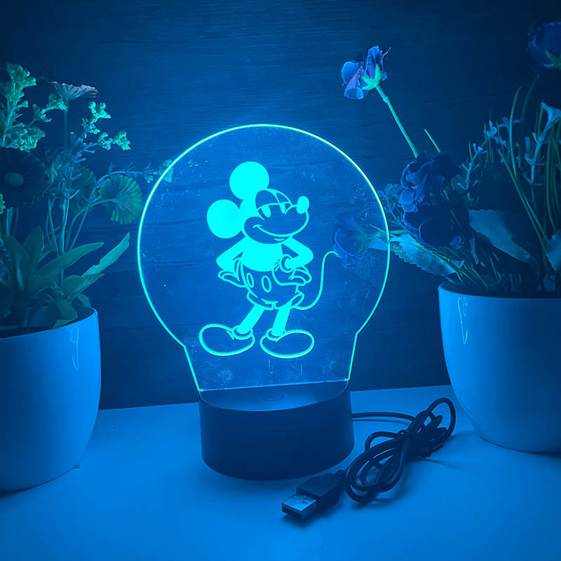 Mesa de la sala de deportes electrónicos con decoración Mickey Mouse luz de ambiente acrílico 3D osito luz de noche lámpara de mesa decoración de escritorio de dormitorio