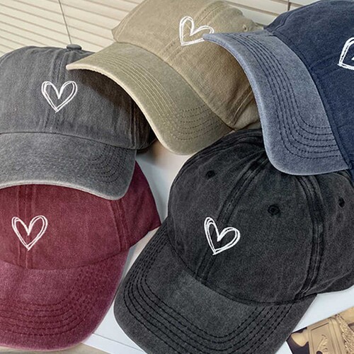 Water-wash distressed girls' large head circumference duckbill cap retro sweet cool spicy girl heart soft top baseball cap makes face look smaller